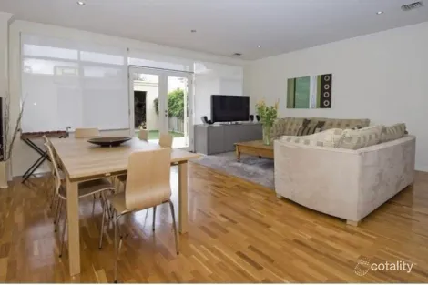 112 North Rd, Newport, VIC 3015