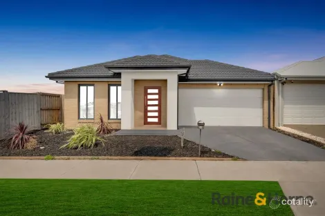 22 Harwich St, Rockbank, VIC 3335