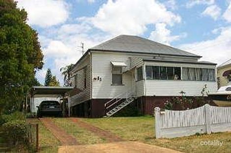 32 Christmas St, North Toowoomba, QLD 4350