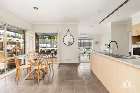 Property photo of 3 Shorthorn Crescent Doreen VIC 3754