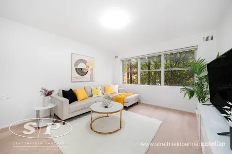 Property photo of 4/29-31 Marlene Crescent Greenacre NSW 2190