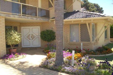Property photo of 51 Robertson Road Kardinya WA 6163