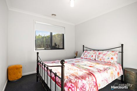 Property photo of 5 Napperby Way Cranbourne North VIC 3977