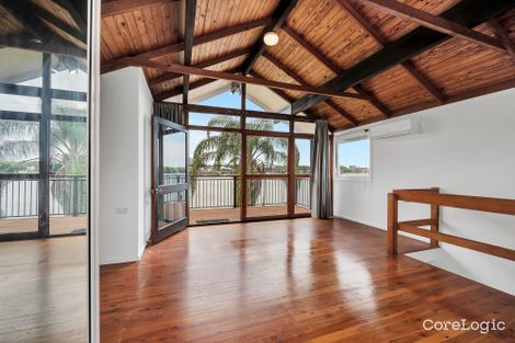 Property photo of 22 Wynnum Road Norman Park QLD 4170