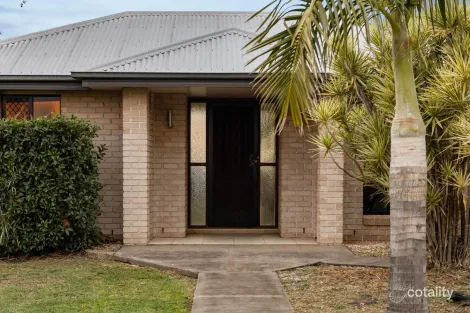 6 Lewis Dr, Meringandan West, QLD 4352