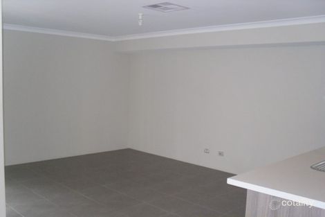 Property photo of 20 Montpellier Way Piara Waters WA 6112