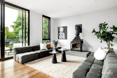 Property photo of 2 Oak Grove Malvern East VIC 3145
