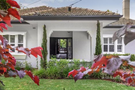 Property photo of 2 Oak Grove Malvern East VIC 3145