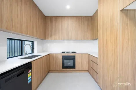 Property photo of 3/115 Willan Drive Cartwright NSW 2168