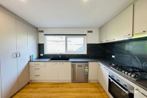 Property photo of 10 Broughton Avenue Croydon VIC 3136
