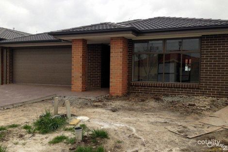 Property photo of 35 Greenaway Terrace Cranbourne East VIC 3977