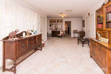 Property photo of 1 Gunyah Place Glenfield Park NSW 2650