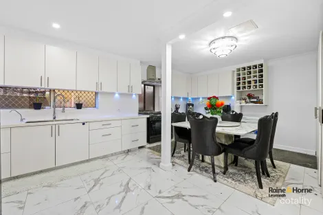 Property photo of 2/12 Kitson Place Minto NSW 2566