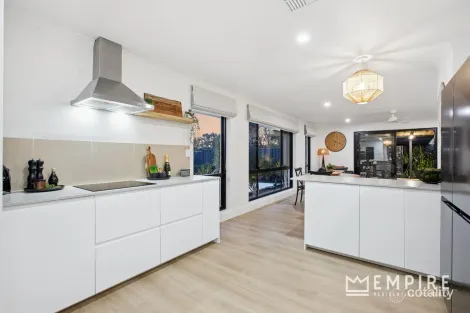 Property photo of 19 Passey Place Kardinya WA 6163