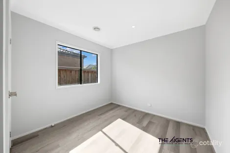 Property photo of 38 Morialta Circuit Werribee VIC 3030