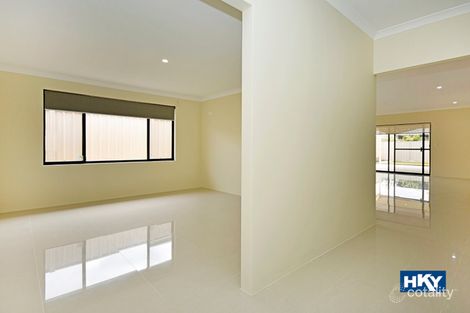 Property photo of 22 Bonarda Way Caversham WA 6055
