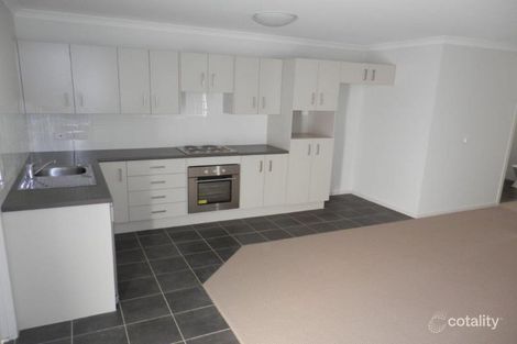 Property photo of 40A Ross Parkway Gobbagombalin NSW 2650