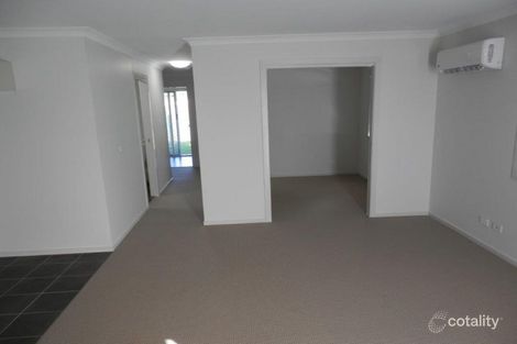 Property photo of 40A Ross Parkway Gobbagombalin NSW 2650