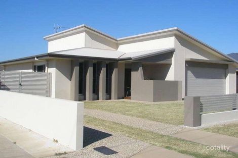 32 Duffy St, Millbank, QLD 4670