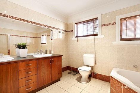 17 Seymour St, Preston, VIC 3072