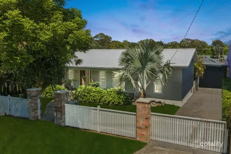 2 Banksia St, Canton Beach, NSW 2263