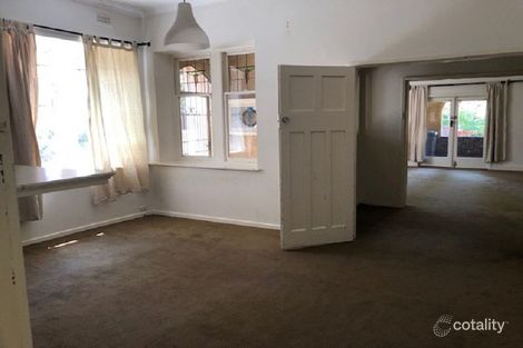 Property photo of 11 Fosbery Avenue Caulfield North VIC 3161