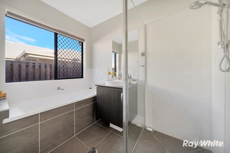 Property photo of 25 Skelbrook Road Park Ridge QLD 4125