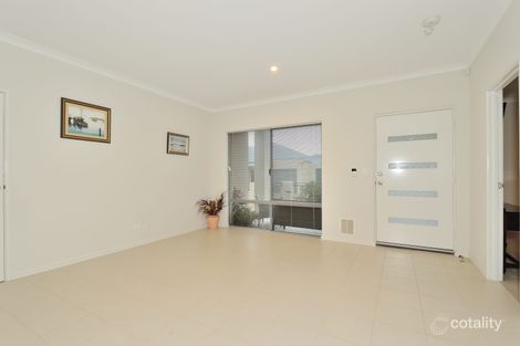 Property photo of 15 Gomez Way Darch WA 6065