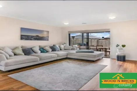 Property photo of 36 Light Horse Circuit Sunbury VIC 3429