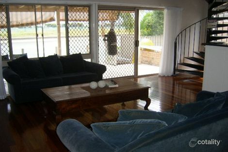 Property photo of 28 Longboat Place Biggera Waters QLD 4216