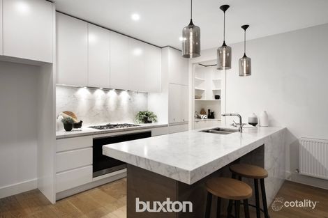 Property photo of 32 Seaview Avenue Bentleigh VIC 3204