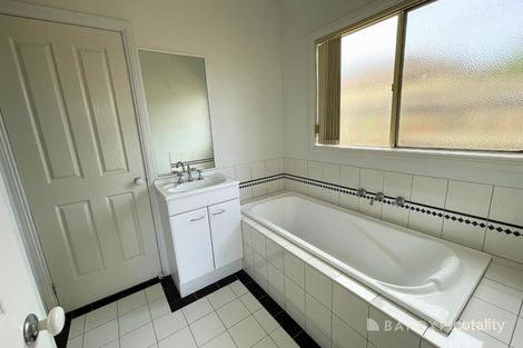 Property photo of 2 Lark Court Werribee VIC 3030