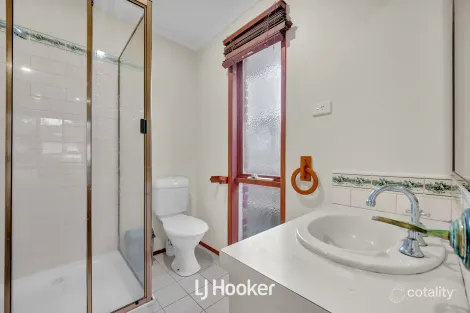 Property photo of 43 Balmoral Way Pakenham VIC 3810