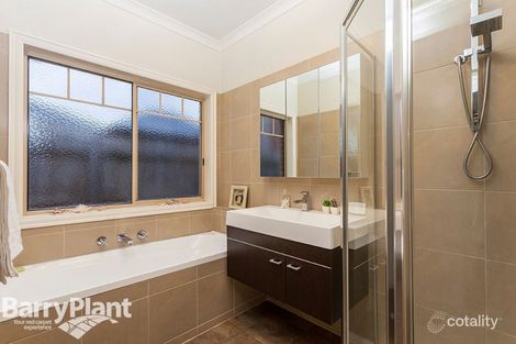 Property photo of 17 Lancaster Drive Point Cook VIC 3030