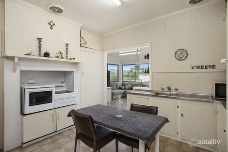 Property photo of 3060 Great Ocean Road Glenaire VIC 3238
