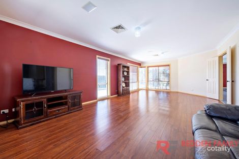 Property photo of 6 Kings Park Way Dubbo NSW 2830
