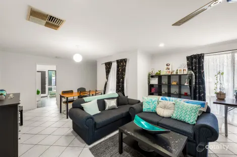 Property photo of 102 Amsterdam Crescent Salisbury Downs SA 5108