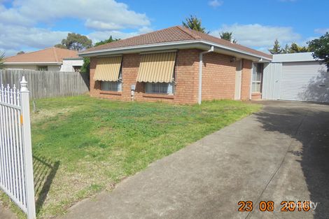Property photo of 51 Mowbray Crescent Kurunjang VIC 3337