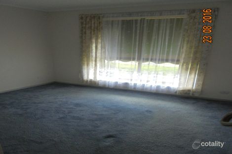 Property photo of 51 Mowbray Crescent Kurunjang VIC 3337