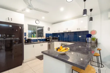 Property photo of 9 Card Avenue Manunda QLD 4870