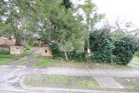 Property photo of 18 Greenhill Road Bayswater North VIC 3153