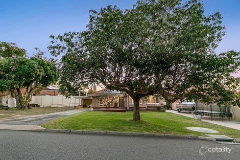 17 Hornsby St, Melville, WA 6156