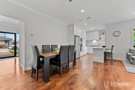 Property photo of 2/113 Ellendon Street Bungendore NSW 2621