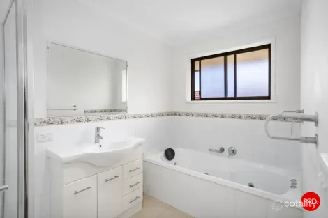 Property photo of 13 Muir Street Kangaroo Flat VIC 3555