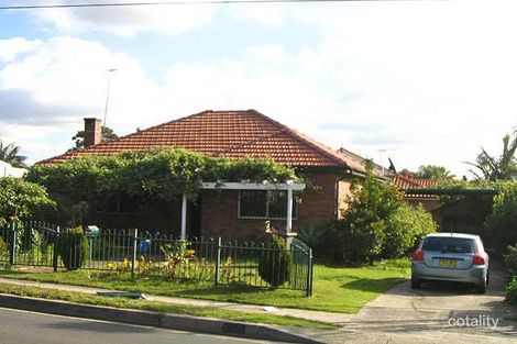 156 Roberts Rd, Greenacre, NSW 2190