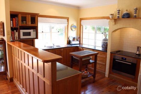 11 Wallaroi Cl, White Rock, NSW 2795