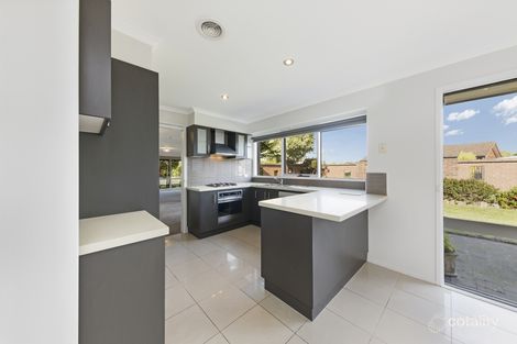 Property photo of 73 Grandview Grove Wendouree VIC 3355