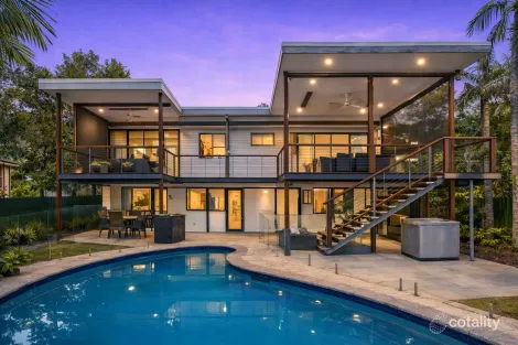 141 Burbong St, Chapel Hill, QLD 4069