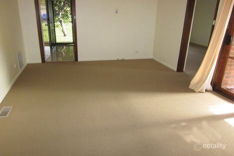 Property photo of 8 Hann Close Endeavour Hills VIC 3802