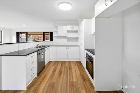 Property photo of 33 Dornoch Crescent Raceview QLD 4305